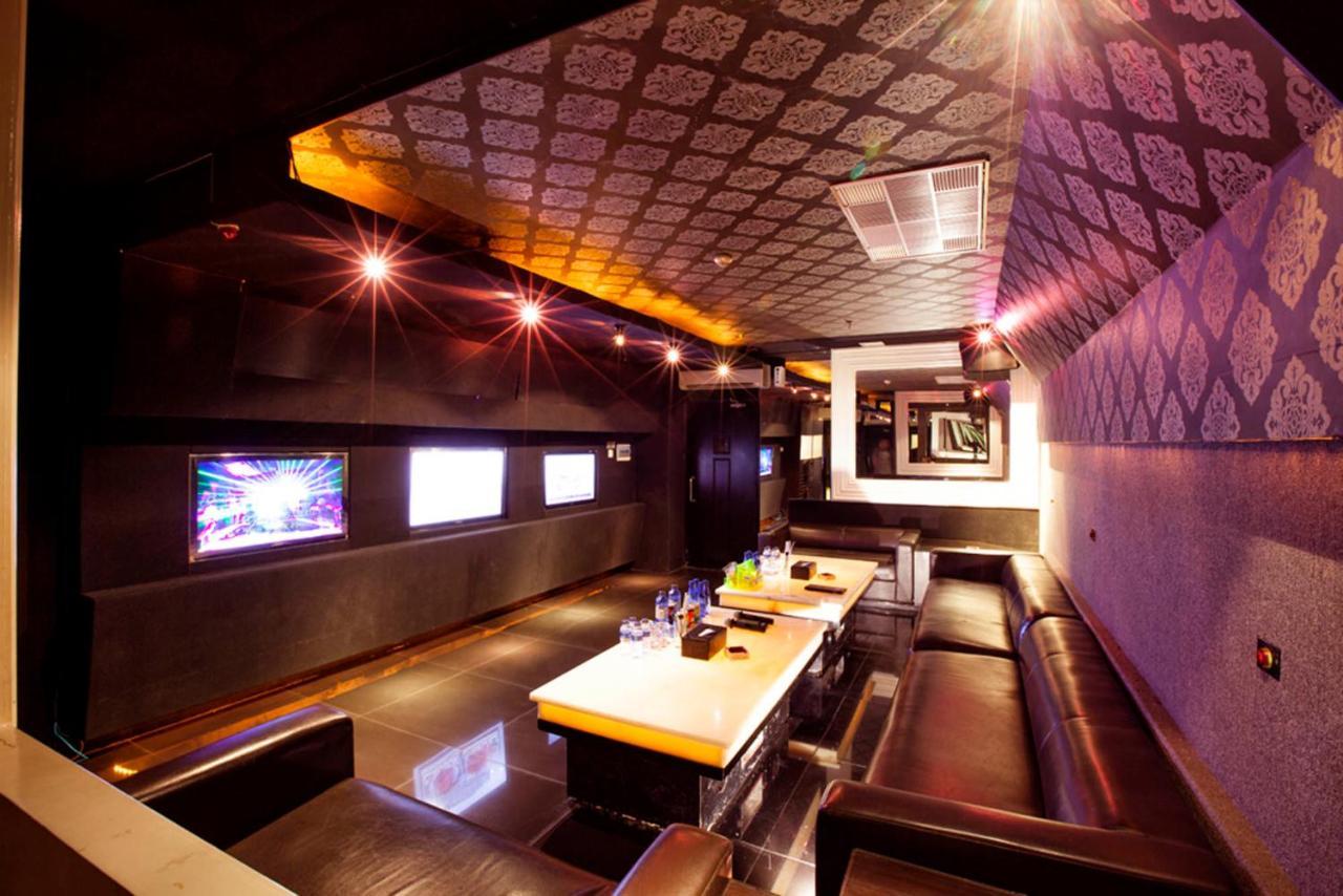 108 Hotel By Him Yakarta Exterior foto