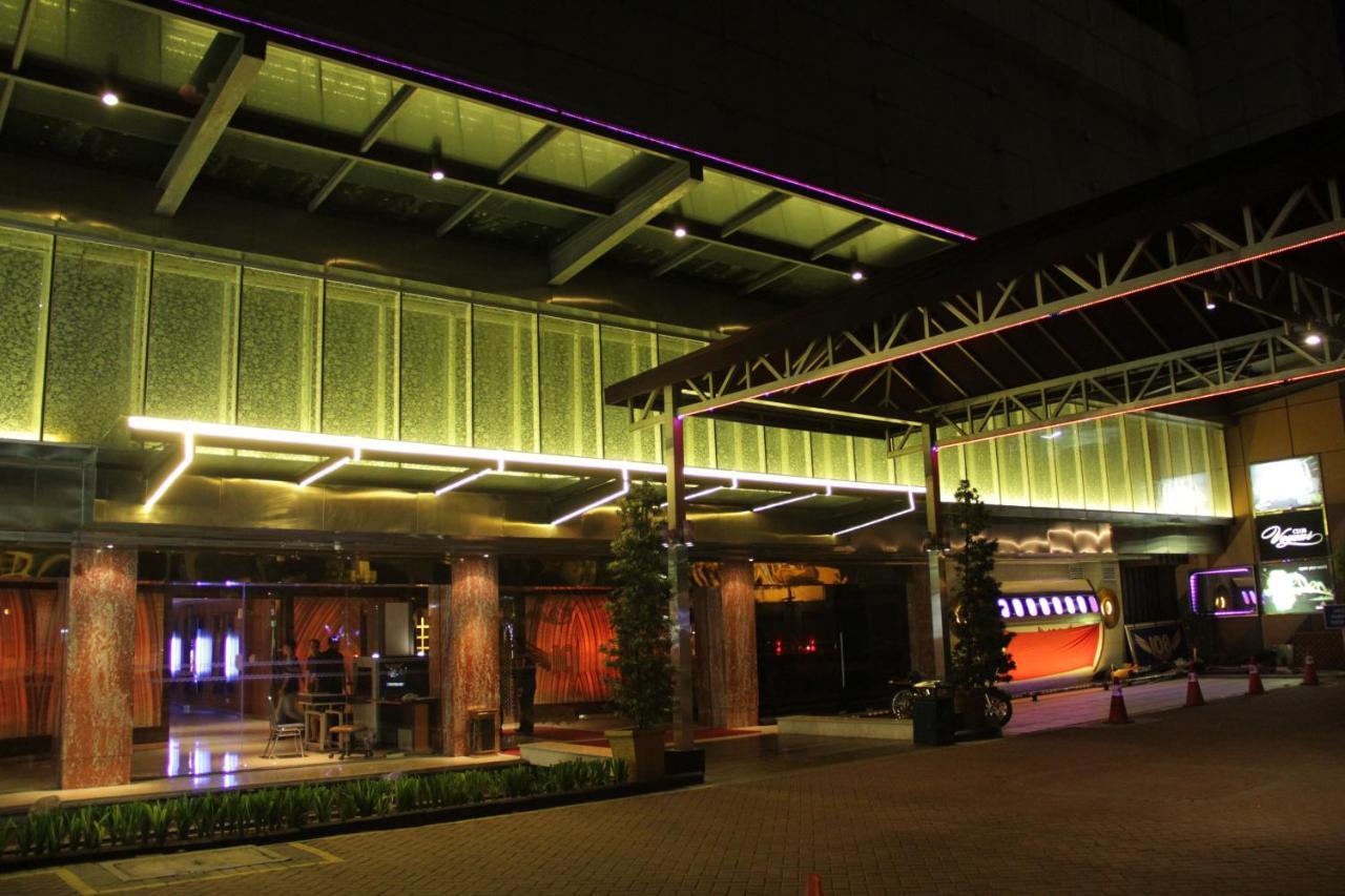 108 Hotel By Him Yakarta Exterior foto
