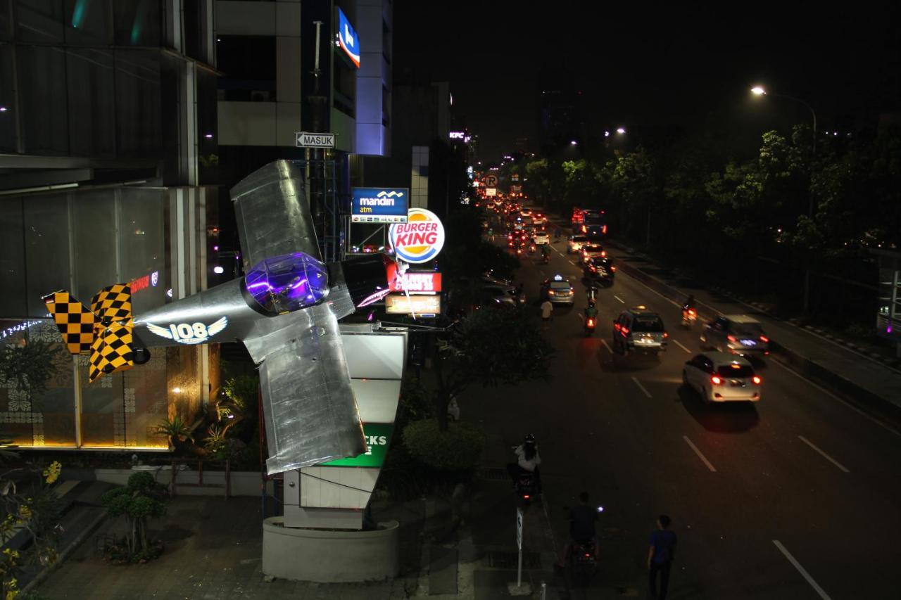 108 Hotel By Him Yakarta Exterior foto